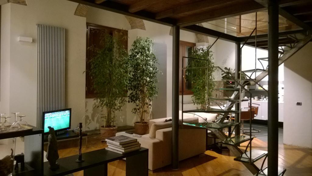 Loft Servi *